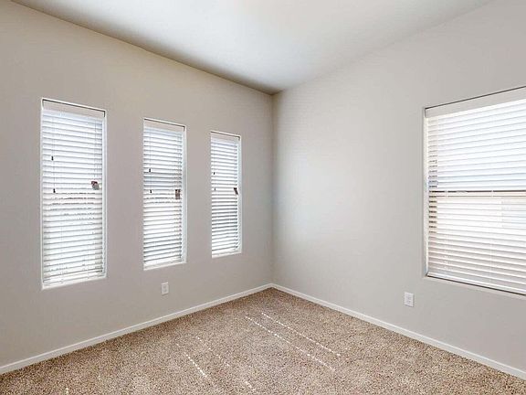4th image of 744 Paseo Dulce Ave