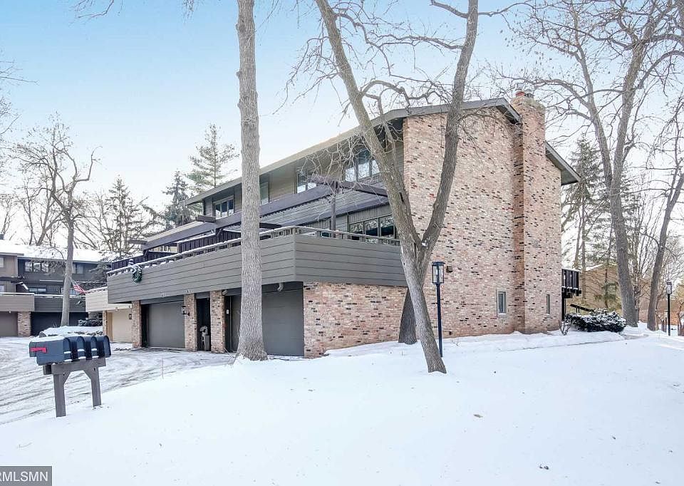 1st image of 70 Birnamwood Dr