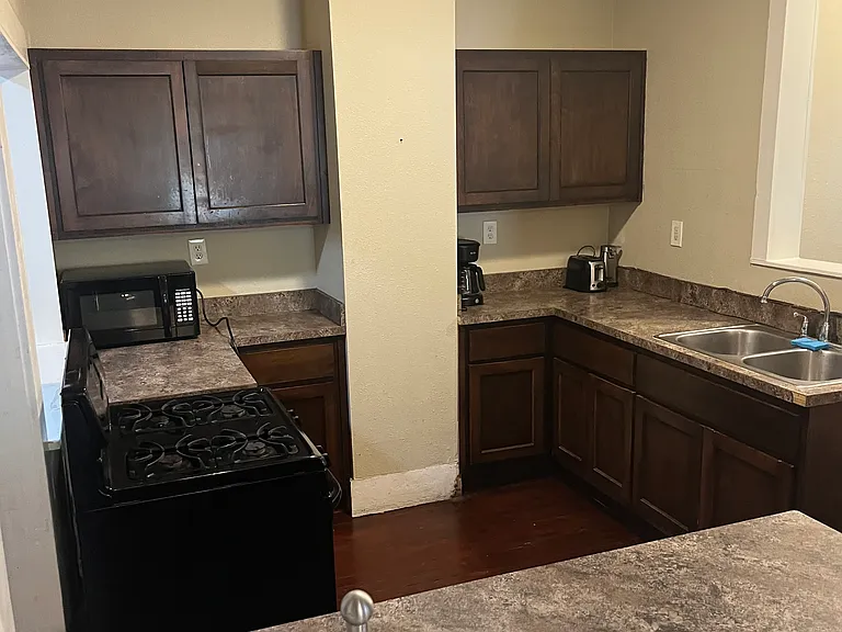 323 E Euclid Ave #325 — Photo 7