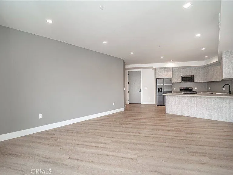 2828 London St #207 — Photo 9