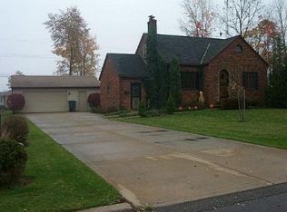 522 Tanglewood Dr N, Ontario, OH 44906