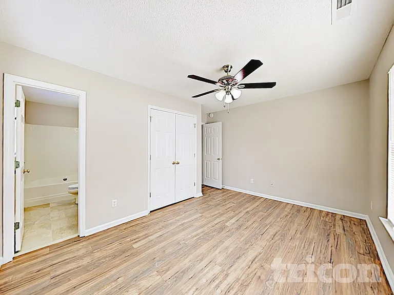 4626 Falcon Chase Dr SW — Photo 8