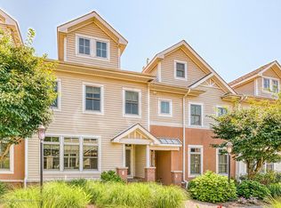 8 Wesley Ct, Asbury Park, NJ 07712