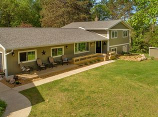 947 52nd St SW, Pequot Lakes, MN 56472