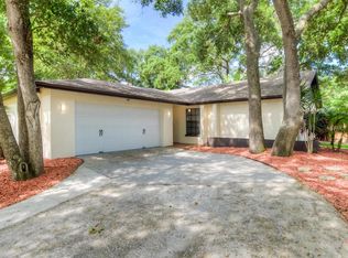 151 Arbor Glen Dr, Palm Harbor, FL 34683