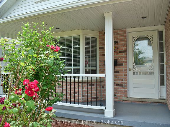 3rd image of 578 Wellington St
