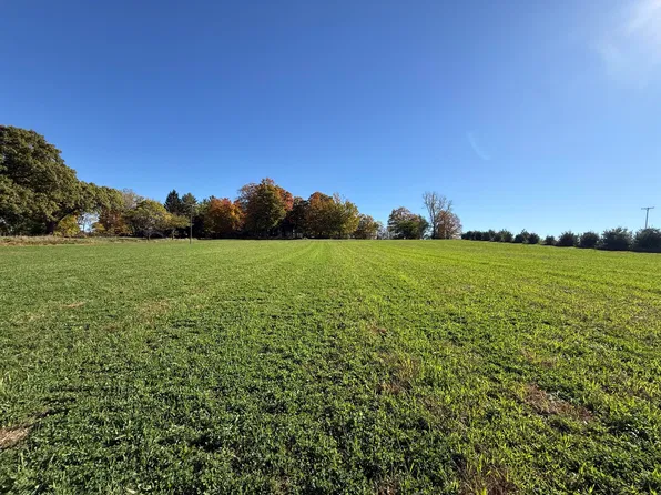 B Dr S, Marshall, MI 49068