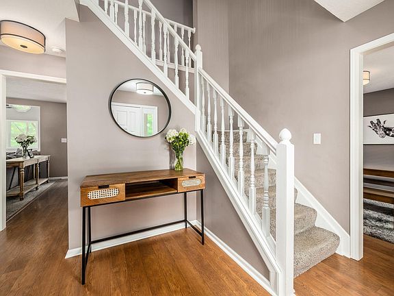 3rd image of 8810 Davington Dr