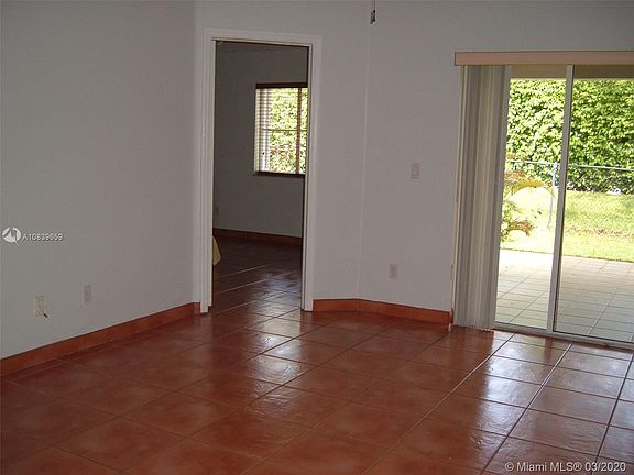 3rd image of 11433 SW 17th Ct #11433