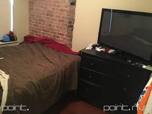 Rented by Point NYC | media 39