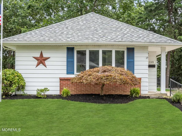 2101 Mount Hope Lane, Toms River, NJ 08753