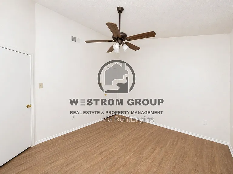 316 Crowe Dr — Photo 15