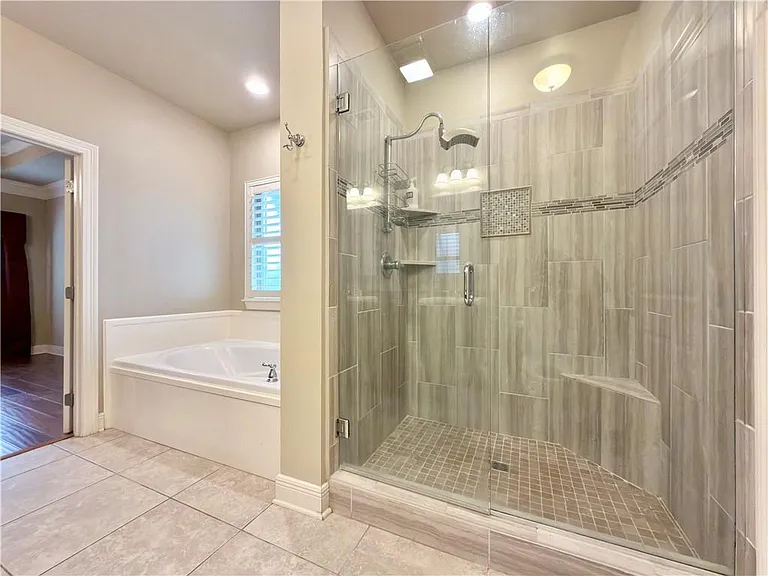 726 Place Saint Etienne St — Photo 13