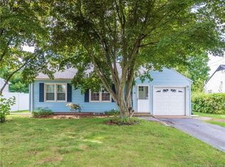 342 Circular Ave, Hamden, CT 06514