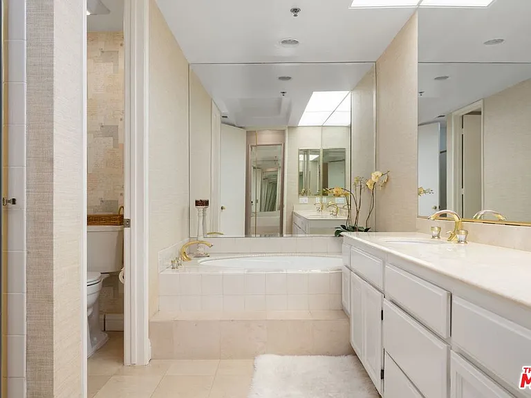 2132 Century Park Ln #103 — Photo 7