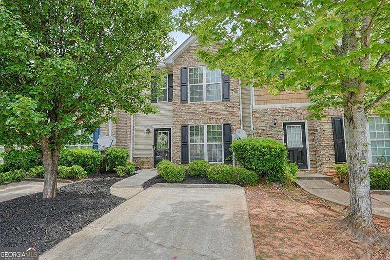 1st image of 214 Meadowlark Pl