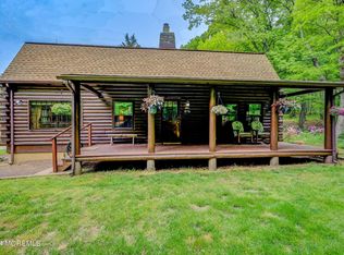 18 Stone Hill Rd, Cream Ridge, NJ 08514