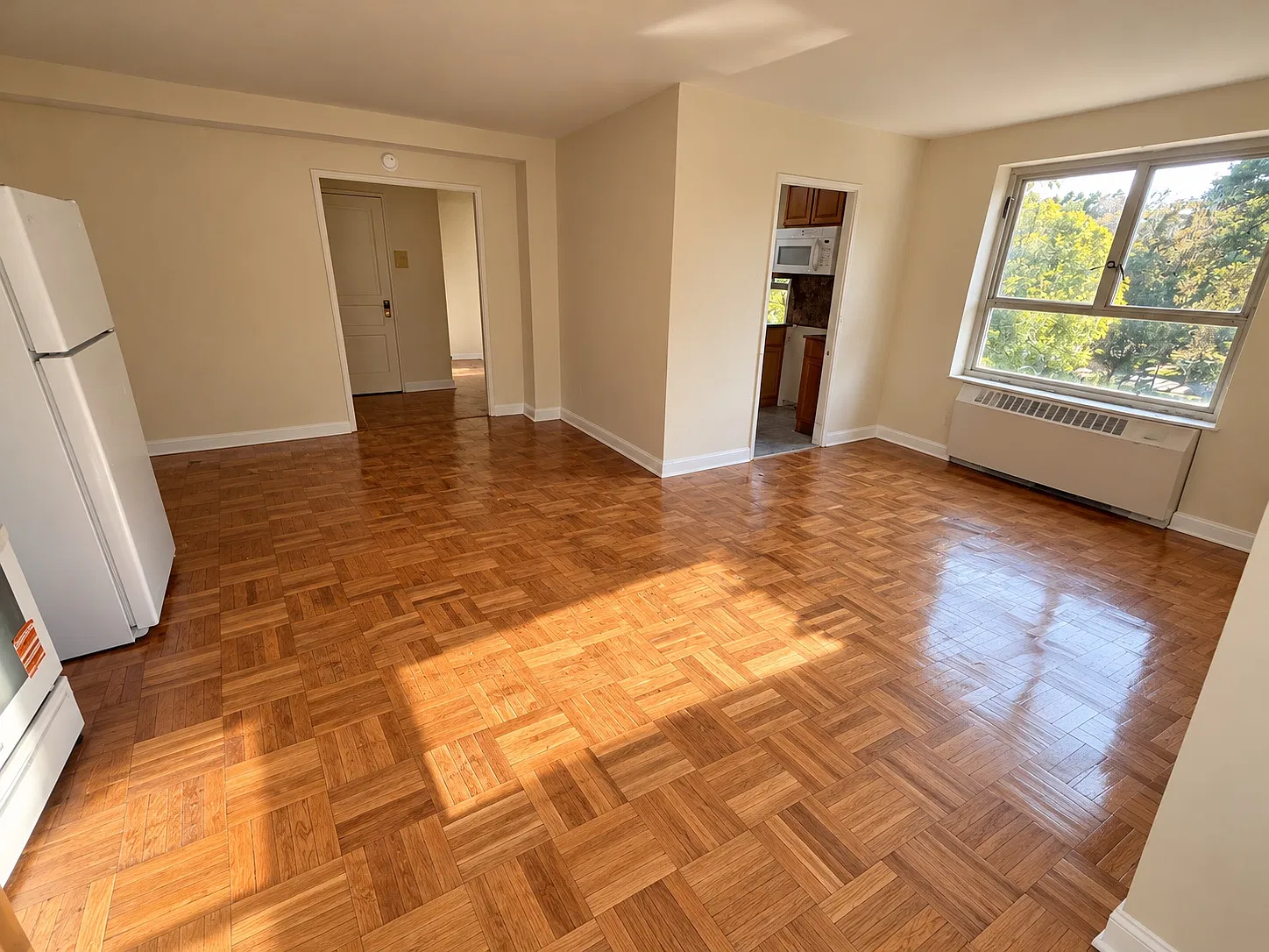 69th Ave, Fresh Meadows — Photo 3