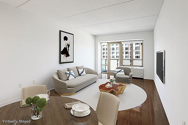 1st image of 4134 Crescent St APT 4m
