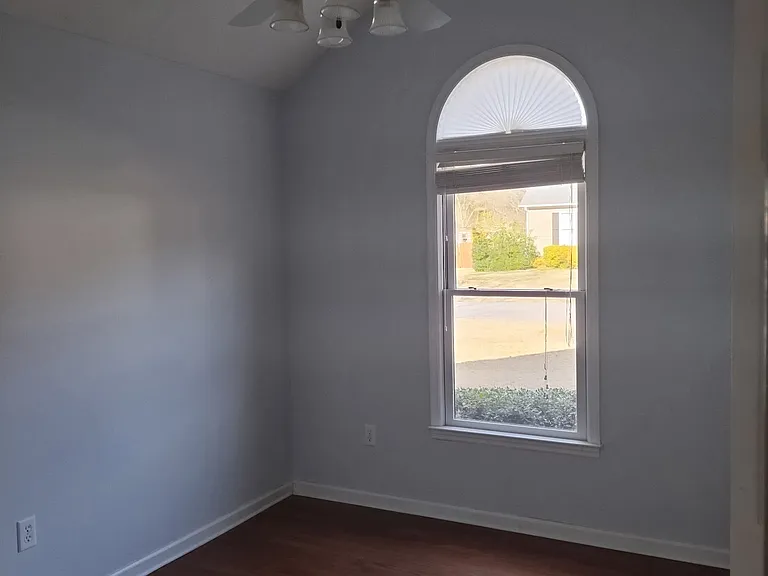 1281 Katie Ln — Photo 12