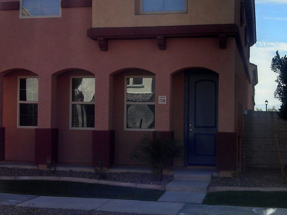 7749 W BONITOS DR