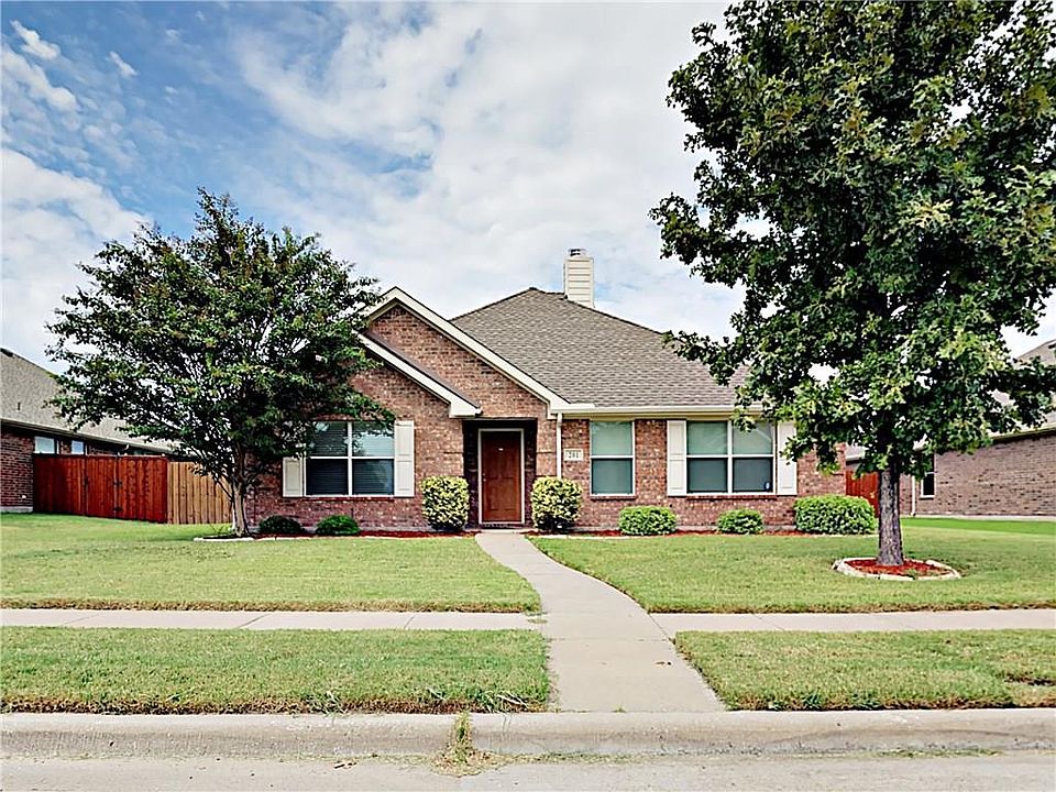 1st image of 201 Shadybrook Dr