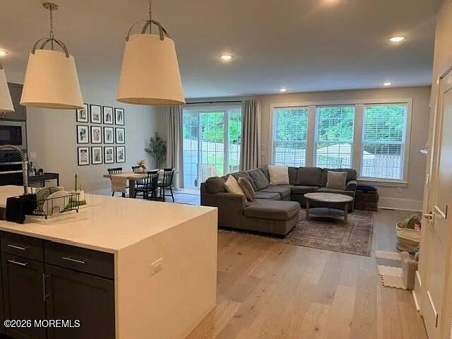4036 Heron Dr — Photo 4