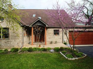 311 Island Dr, Island Lake, IL 60042