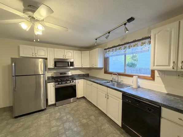 45 Prescott St, Somerville, MA 02143