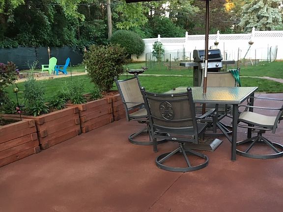 4th image of 2518 Sandy Creek Dr