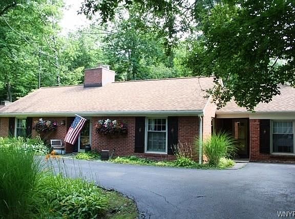 2nd image of 319 Elmhurst Dr