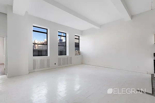 Sold by (Legacy) Elegran | media 20