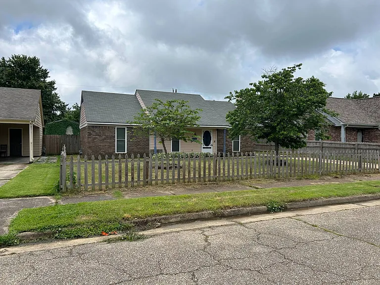 6823 Northknoll Cv — Photo 14