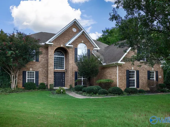 176 River Walk Trl, New Market, AL 35761