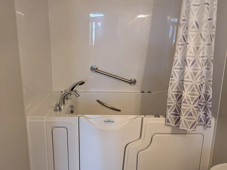 1022 Villa Ct — Photo 4