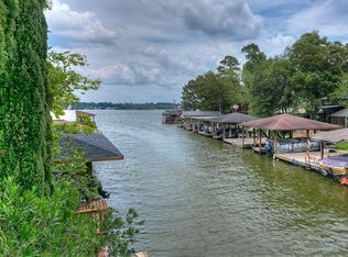 742 Lake View Dr, Montgomery, TX 77356