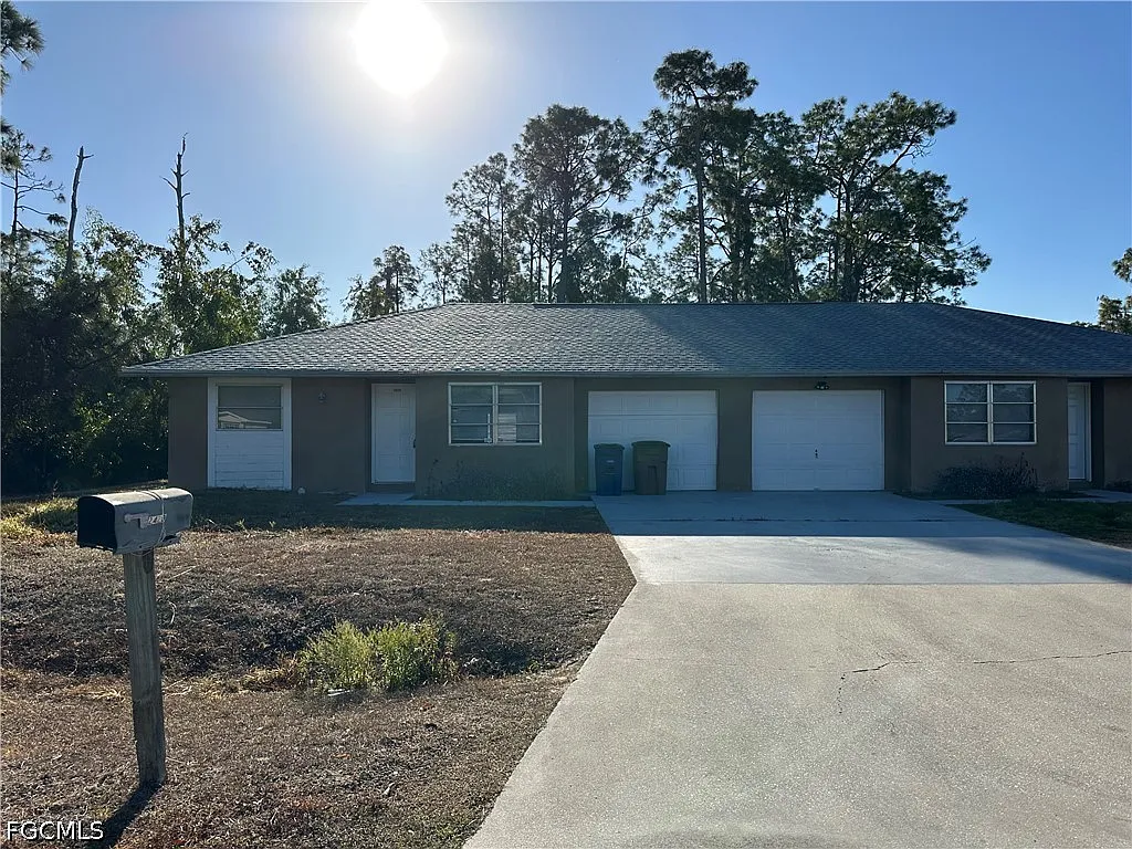 3 bed, 2.0 bath, 1067 sqft, $1,300 — Photo 1