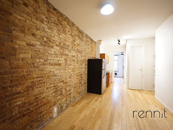 2nd image of 314 Jefferson St APT 1L