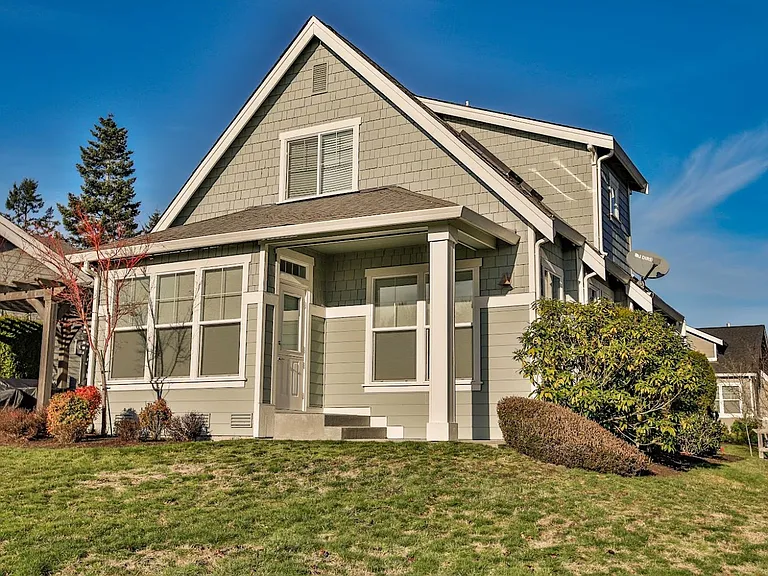 1404 Portside Ct — Photo 32