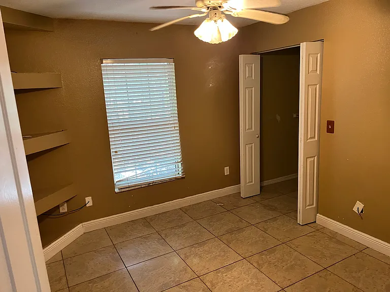 27 Bahia Trce — Photo 11