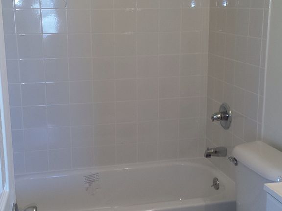 5th image of 601 Bergen Ave
