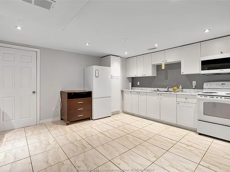 3966 Byng Rd #LOWER — Photo 7