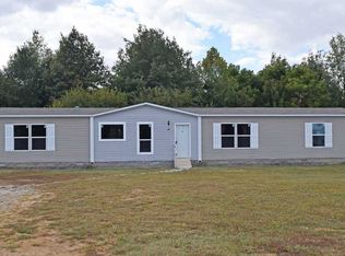 10149 S Koch Dr, Poseyville, IN 47633
