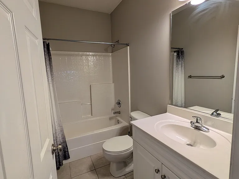 475 Crestview Rd — Photo 34