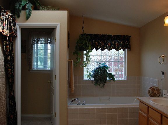 2nd image of 226 E Sunset Dr