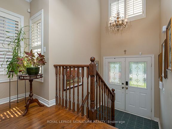 3rd image of 1519 Napanee Rd