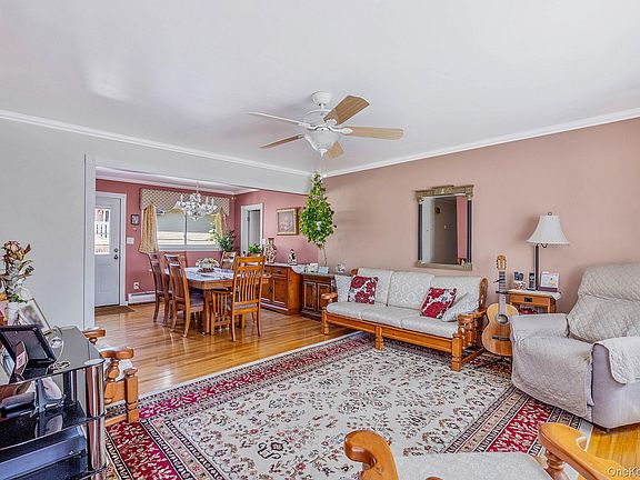 3rd image of 266 Albert Street