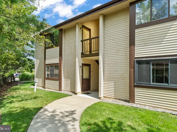 207 Lucas Ln, Voorhees, NJ 08043