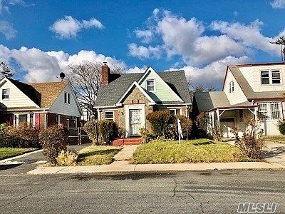 1st image of 11652 233rd St