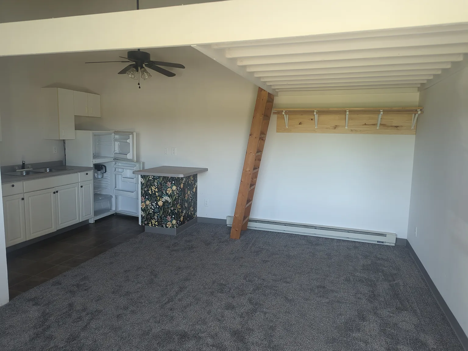 Studio, 600 sqft, $700 — Photo 1